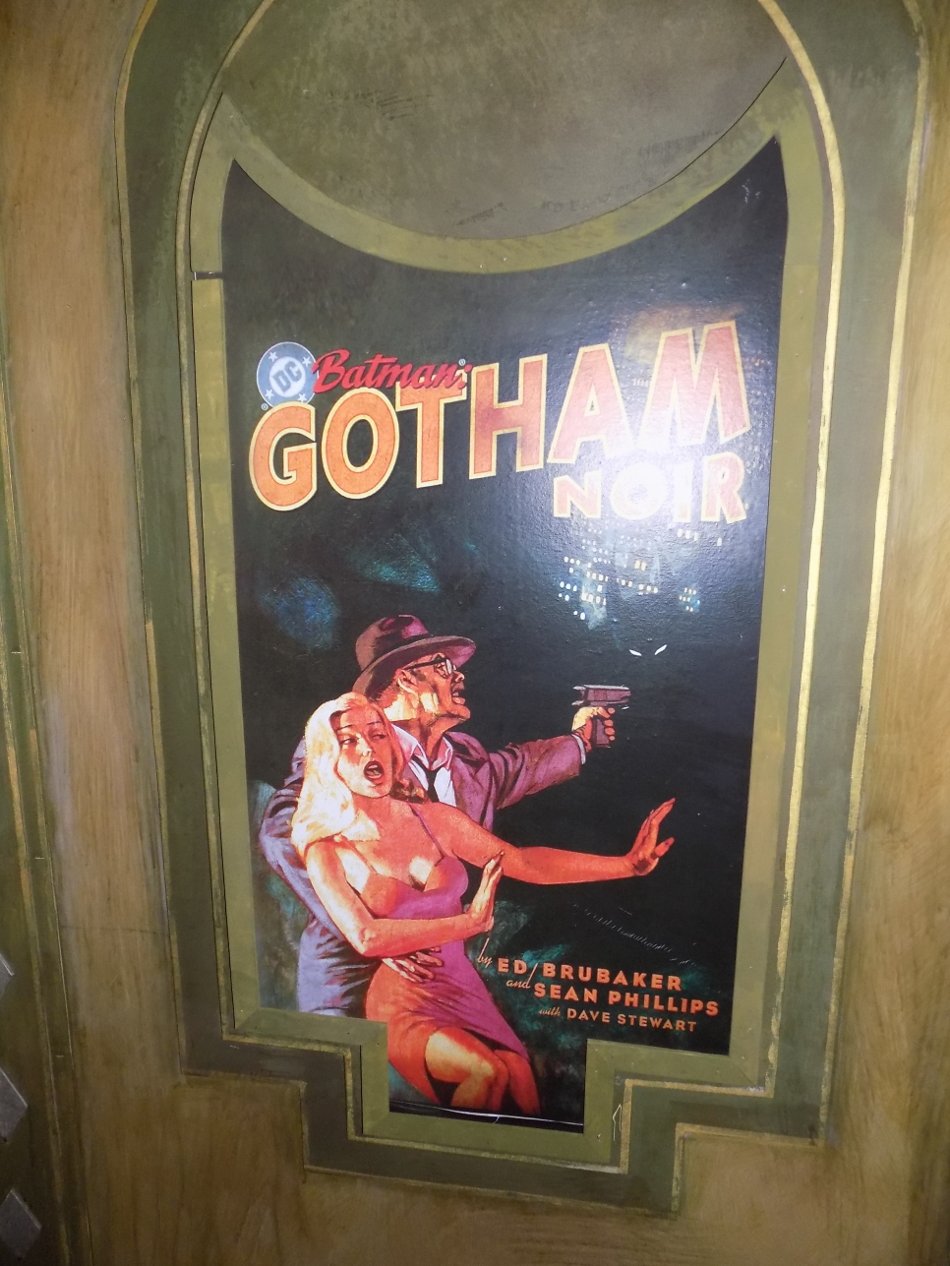 Batman, bien ancré dans l'univers sombre de Gotham